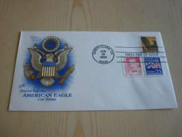 American Eagle, 2003, USA, ensipäiväkuori, FDC, kotkavaakuna on kohopainettu, hieno kuori kolmella erilaisella postimerkillä. Minulla on myös samaa kuorta