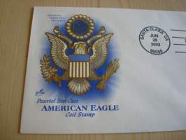 American Eagle, 2003, USA, ensipäiväkuori, FDC, kotkavaakuna on kohopainettu, hieno kuori kolmella erilaisella postimerkillä. Minulla on myös samaa kuorta