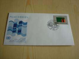 Zambia, lippusarja Yhdistyneet Kansakunnat, YK, United Nations, 1986, ensipäiväkuori, FDC. Minulla on myös juuri tulleet yli 100 muuta YK:n lippusarjan