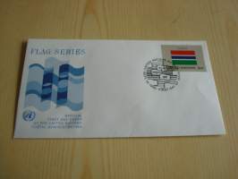 Gambia, lippusarja Yhdistyneet Kansakunnat, YK, United Nations, 1986, ensipäiväkuori, FDC. Minulla on myös juuri tulleet yli 100 muuta YK:n lippusarjan