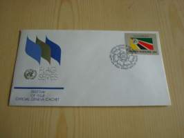 Mosambik, lippusarja Yhdistyneet Kansakunnat, YK, United Nations, 1982, ensipäiväkuori, FDC. Minulla on myös juuri tulleet yli 100 muuta YK:n lippusarjan