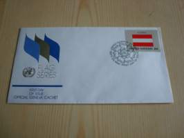 Itävalta, lippusarja Yhdistyneet Kansakunnat, YK, United Nations, 1982, ensipäiväkuori, FDC. Minulla on myös juuri tulleet yli 100 muuta YK:n lippusarjan