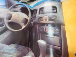 Toyota Corolla 1998 -myyntiesite / brochure