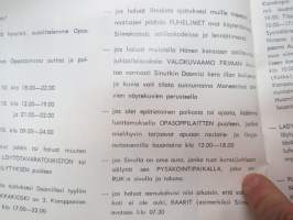 Festum 119 1965 (RUK kurssi 119) -kurssijuhlan daameille tarkoitettu opasvihkonen järjestelyistä ym. -guide book for ladies attending non-commissioned officer´s