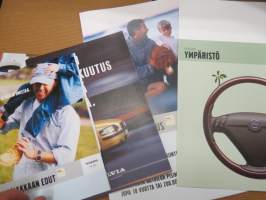 Volvo XC70 2004 -myyntiesite / kansio, jossa 2 kpl DVD ja painettua materiaalia -sales folder