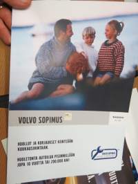 Volvo XC70 2004 -myyntiesite / kansio, jossa 2 kpl DVD ja painettua materiaalia -sales folder