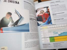 Volvo XC70 2004 -myyntiesite / kansio, jossa 2 kpl DVD ja painettua materiaalia -sales folder