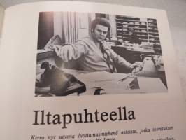 OmaTSanomat - Oy Turun Sanomain henkilökuntalehti 1976-77 yhteensidotut vuosikerrat -annual volumes of personnel magazine