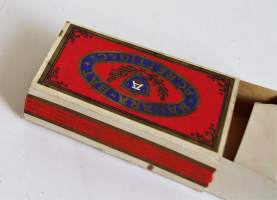 Bahara   - sikarilaatikko pahvia , koko 7x11x3 cm  valmistettu 1913-1967