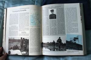 Suomi sodassa - talvi- ja jatkosodan tärkeät päivät. 1983, 2. painos. Mainio faktateos sodistamme. Sotatoimialuekartta kirjan perässä