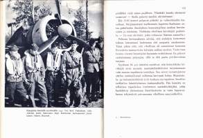 Ritarilentue - Hävittäjälaivue 24:n 3. lentueen vaiheita. 1957, 2. painos. Pääosissa taidokkaat lentäjät ja Brewster-hävittäjäkoneet.