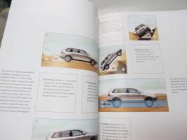 Volkswagen Touareg 2003 -myyntiesite / brochure