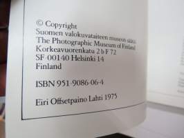 Valokuvauksen vuosikirja 1975 - Finsk fotografisk årsbok - Finnish photographic yearbook