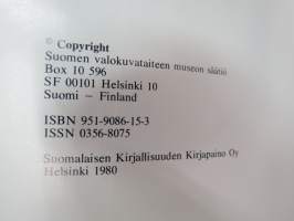 Valokuvauksen vuosikirja 1980 - Finsk fotografisk årsbok - Finnish photographic yearbook