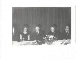 Pankinjohtaja Kivikoski eläkkeelle 1966 Hamburger Börs - valokuva 6x9  cm