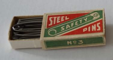 Steel Safety Pins nr 3 täysi  tuotepakkaus 3x6x1,5 cm
