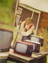 National 1977/1978 - tuote-esite - Televisiot, Radiot, Kasettinauhurit, Autolaitteet ym