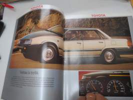 Toyota Camry -myyntiesite / sales brochure