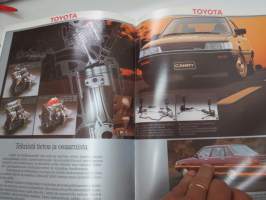 Toyota Camry -myyntiesite / sales brochure