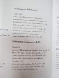 Leikin pikkujättiläinen - Leikin pikkujättiläisessä on laajalti tietoa leikin olemuksesta, lumosta ja voimasta lapsen kehityksen ja oppimisen näkökulmasta