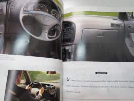 Toyota Camry 1992 -myyntiesite / brochure