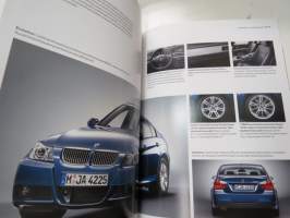 BMW 3-sarjan sedan 318i, 320i, 325/xi, 330i/xi, 335i/xi, 318d, 320d, 325d, 330d/xd, 335d -myyntiesite / sales brochure
