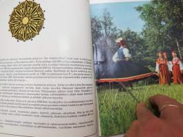 Neuvostoliiton Itämeren tasavallat - Intourist -matkailuesite / travel brochure