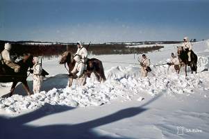 Hämeen ratsurykmentti, 1942, canvastaulu, A4 koko. Teen näitä vain 50 numeroitua kappaletta. Hieno esim. lahjaksi.