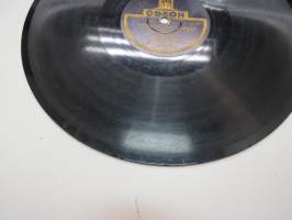 Odeon A 228 131 Tyttöäni muistellessa / Ne hetket, Dajos Belan -savikiekkoäänilevy / 78 rpm record