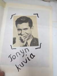 Anthony Perkins -lehtileikevihko, johon kerätty eri julkaisuista saksittuja kuvia, ajalleen tyypillinen tapa tehdä leikekirjoja filmitähdistä. Leikekirja -aihe