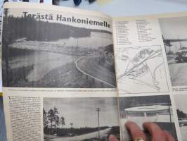 Viikko Sanomat 1957 nr 40, ilmestynyt 4.10.1957, sis. mm. seur. artikkelit / kuvat / mainokset; Kansikuva Kr. Runeberg - &quot;Taiteilijapoika&quot;, Kouvola - asemakurjuus...