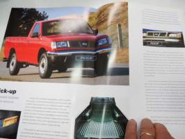 Nissan Pick-Up 1999 -myyntiesite / brochure