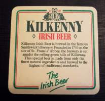 Kilkenny Irish Beer -olut lasin alunen, Smithwick&#039;s Brewery.