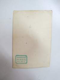 Paimion tyttö, valokuvaamo Alhais, Paimio -valokuva / photograph