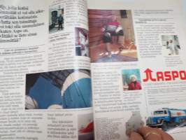 Tuulilasi 1977 nr 10, Neste myy huonoa bensaa, Ford Fiesta kestotesti, Hannu Karpo, H4 lisävalot, MB 280 S koeajo, Cressida 2000, Kyösti Hämäläinen, ym.