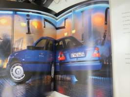 Mercedes-Benz C-sarjan Sedan 1997 -myyntiesite / brochure