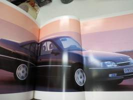 Opel Omega -myyntiesite / brochure