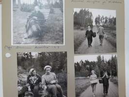 Sieniretkellä -albumisivu / photographs