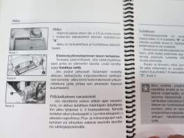 Derbi Boulevard 125 / 150 -käyttöohjekirja / owner´s manual in finnish
