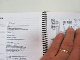 Derbi Atlantis LC -käyttöohjekirja / owner´s manual in finnish