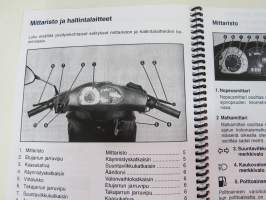 Derbi Atlantis 100 -käyttöohjekirja / owner´s manual in finnish