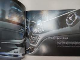 Mercedes-Benz CLA-sarja 2015 -myyntiesite / brochure