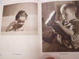 Suomen lapset -kuvateos / picture book of finnish children