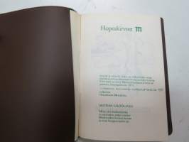 Metsäliitto - Hopeakirveet -laulukirja / song book