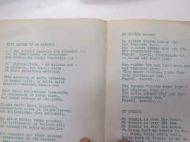 Näin laulaen meriä kulkee -laulukirja / song book
