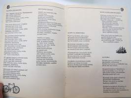 Uubiduu - Sointuja Suomen öihin -laulukirja / song book