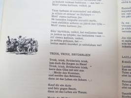 Uubiduu - Sointuja Suomen öihin -laulukirja / song book