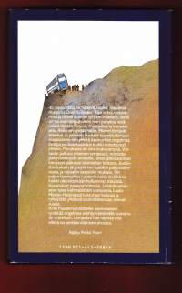 Hurmaava joukkoitsemurha, 1990. 1.p. - Ei, loppu tästä on tehtävä, tuumi maailman murjoma Onni Rellonen. Hän ottaa revolverinsa ja lähtee sopivan syrjäiselle ladolle