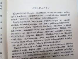 Suojelulääkintäopas (Slulääk-opas) 1961 -finnish army rules for medical care