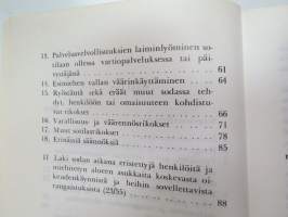 Sotilasoikeudenhoitoa koskevia säädöksiä (SRL, SKA ja STL) -Finnish military manual regarding special laws